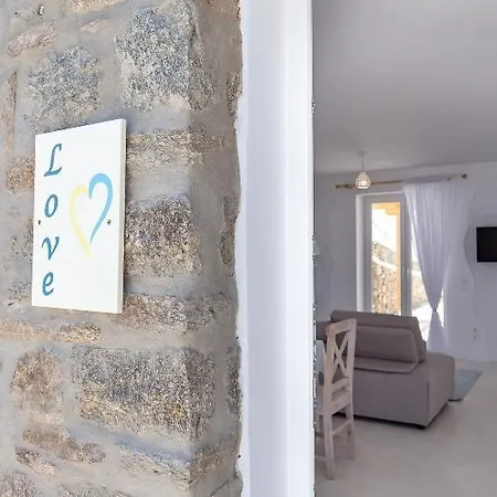 Sugar Blue Apartment *