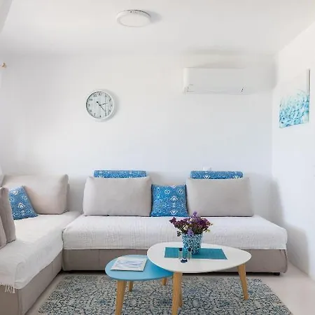 Apartment Sugar Blue